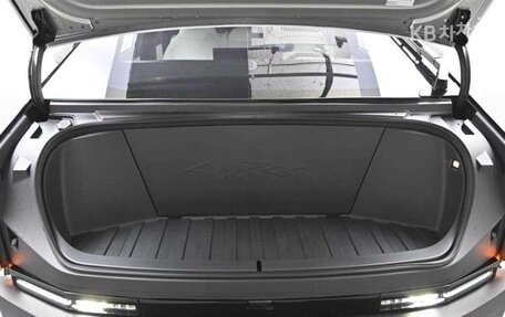 Tesla Cybertruck, 2025 год, 14 000 005 рублей, 6 фотография
