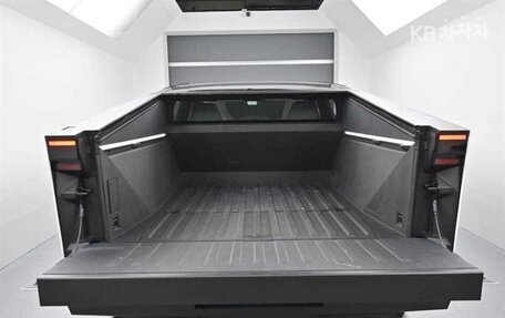 Tesla Cybertruck, 2025 год, 14 000 005 рублей, 19 фотография