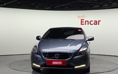 Volvo V40 II рестайлинг, 2014 год, 800 000 рублей, 1 фотография
