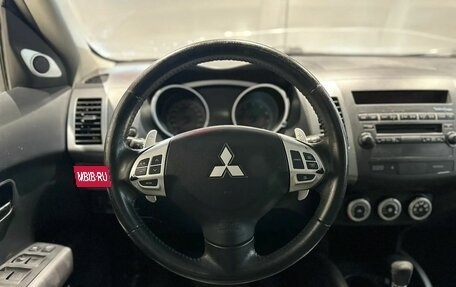 Mitsubishi Outlander III рестайлинг 3, 2008 год, 902 000 рублей, 9 фотография
