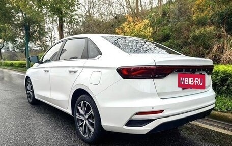 Geely Emgrand, 2022 год, 1 370 000 рублей, 4 фотография