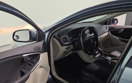 Volvo V40 II рестайлинг, 2014 год, 800 000 рублей, 4 фотография