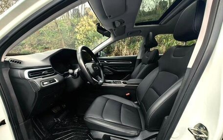 Geely Emgrand, 2022 год, 1 370 000 рублей, 7 фотография