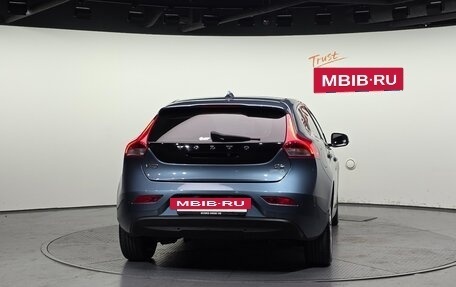 Volvo V40 II рестайлинг, 2014 год, 800 000 рублей, 3 фотография