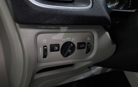 Volvo V40 II рестайлинг, 2014 год, 800 000 рублей, 18 фотография