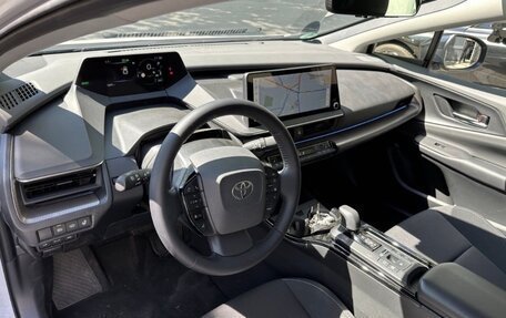 Toyota Prius IV XW50, 2025 год, 2 500 666 рублей, 5 фотография