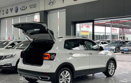 Volkswagen T-Cross I, 2023 год, 1 560 177 рублей, 6 фотография