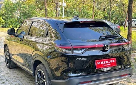 Honda Vezel, 2023 год, 1 350 000 рублей, 5 фотография