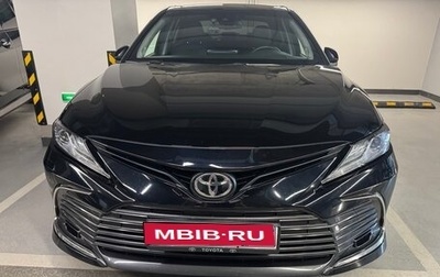 Toyota Camry, 2021 год, 3 290 000 рублей, 1 фотография