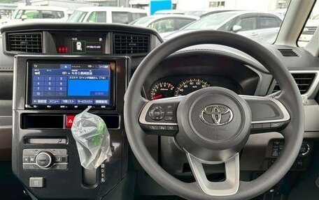 Toyota Roomy I, 2023 год, 870 000 рублей, 11 фотография
