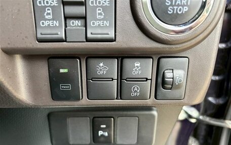 Toyota Roomy I, 2023 год, 870 000 рублей, 14 фотография