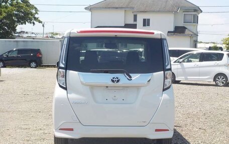 Toyota Roomy I, 2023 год, 1 100 000 рублей, 7 фотография