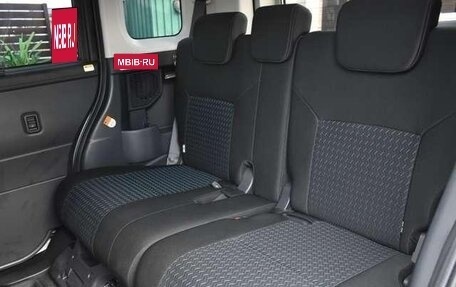 Toyota Roomy I, 2022 год, 900 000 рублей, 10 фотография