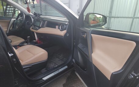 Toyota RAV4, 2015 год, 2 450 000 рублей, 7 фотография