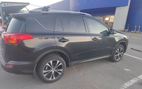 Toyota RAV4, 2015 год, 2 450 000 рублей, 21 фотография