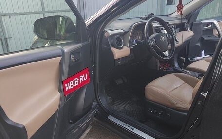 Toyota RAV4, 2015 год, 2 450 000 рублей, 17 фотография