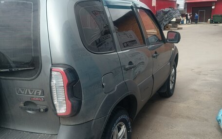 Chevrolet Niva I рестайлинг, 2010 год, 355 000 рублей, 11 фотография