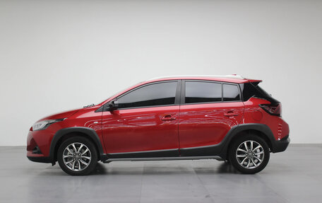 Toyota Yaris XP150 рестайлинг, 2023 год, 1 414 009 рублей, 4 фотография
