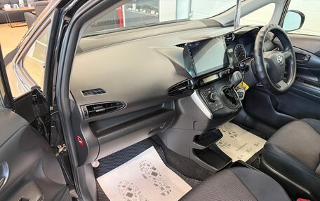 Toyota Wish II, 2012 год, 1 449 000 рублей, 12 фотография