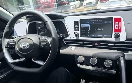 Hyundai Elantra, 2026 год, 1 604 000 рублей, 13 фотография