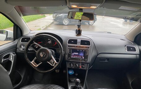 Volkswagen Polo VI (EU Market), 2018 год, 1 000 000 рублей, 19 фотография