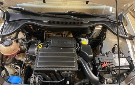 Volkswagen Polo VI (EU Market), 2018 год, 1 000 000 рублей, 21 фотография
