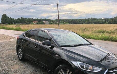 Hyundai Elantra VI рестайлинг, 2017 год, 1 200 000 рублей, 2 фотография