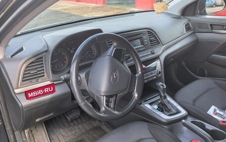 Hyundai Elantra VI рестайлинг, 2017 год, 1 200 000 рублей, 10 фотография