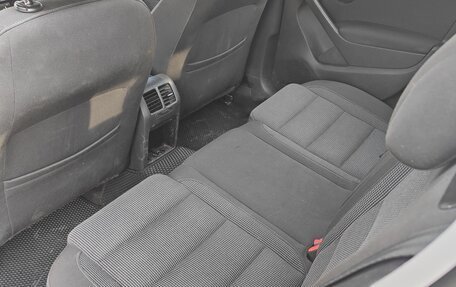 Volkswagen Golf VI, 2011 год, 595 000 рублей, 21 фотография