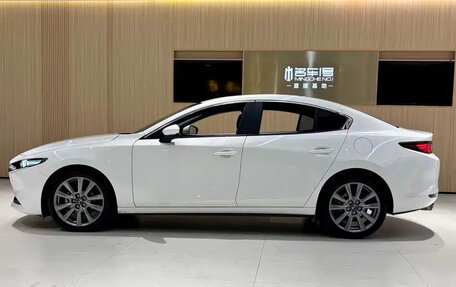 Mazda 3, 2025 год, 1 900 000 рублей, 4 фотография