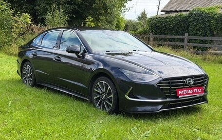Hyundai Sonata VIII, 2019 год, 2 430 000 рублей, 1 фотография