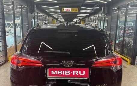 Toyota RAV4, 2018 год, 3 050 000 рублей, 6 фотография