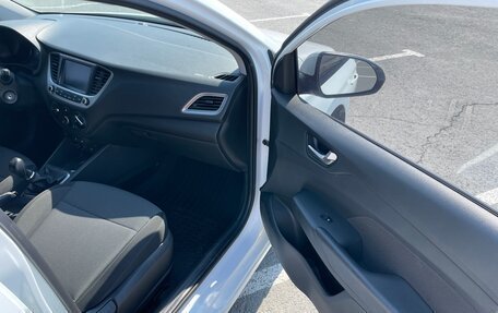 Hyundai Solaris II рестайлинг, 2019 год, 1 290 000 рублей, 15 фотография