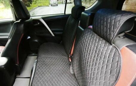Toyota RAV4, 2013 год, 2 000 000 рублей, 13 фотография