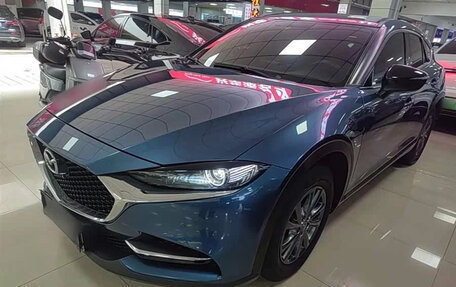 Mazda CX-4, 2023 год, 1 700 000 рублей, 3 фотография