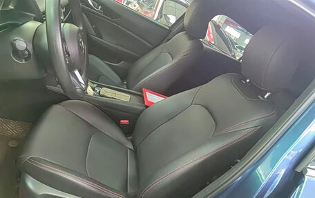 Mazda CX-4, 2023 год, 1 700 000 рублей, 14 фотография