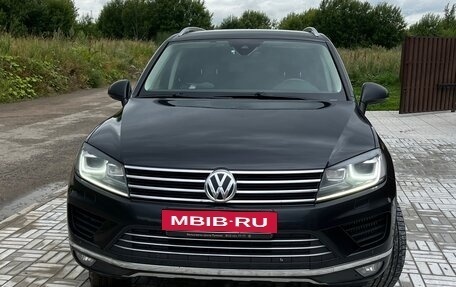 Volkswagen Touareg III, 2017 год, 3 000 000 рублей, 2 фотография