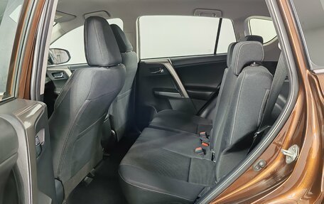 Toyota RAV4, 2018 год, 2 599 000 рублей, 12 фотография