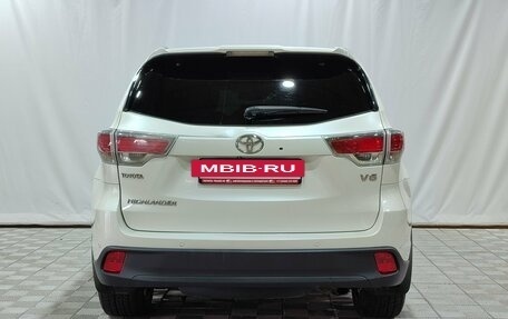 Toyota Highlander III, 2014 год, 2 950 000 рублей, 6 фотография