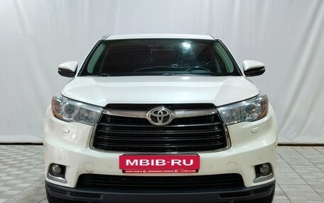 Toyota Highlander III, 2014 год, 2 950 000 рублей, 2 фотография