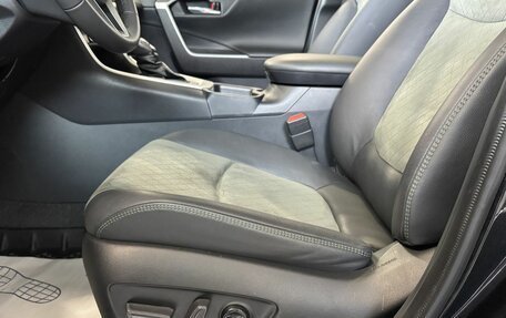 Toyota RAV4, 2024 год, 3 699 000 рублей, 18 фотография