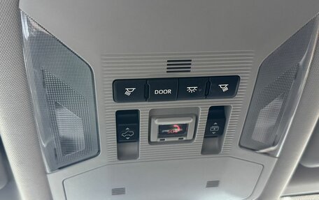 Toyota RAV4, 2024 год, 3 699 000 рублей, 29 фотография