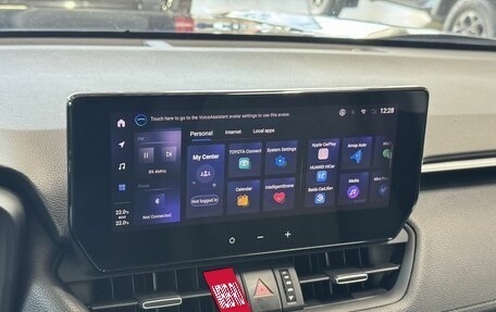 Toyota RAV4, 2024 год, 3 699 000 рублей, 32 фотография
