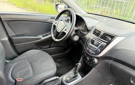 Hyundai Solaris II рестайлинг, 2016 год, 550 000 рублей, 25 фотография