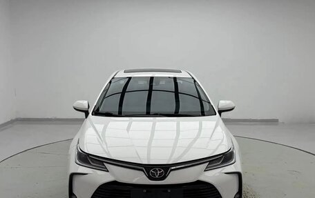 Toyota Corolla, 2022 год, 1 670 000 рублей, 2 фотография