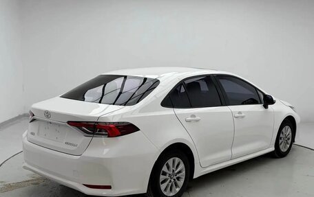 Toyota Corolla, 2022 год, 1 670 000 рублей, 4 фотография