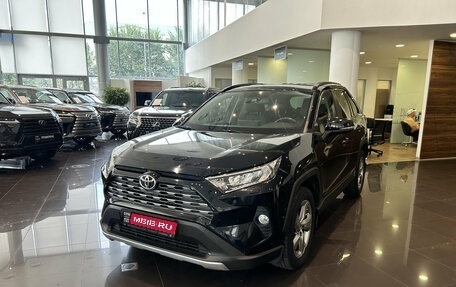 Toyota RAV4, 2021 год, 3 496 000 рублей, 1 фотография