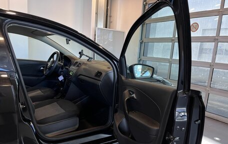 Volkswagen Polo VI (EU Market), 2014 год, 970 000 рублей, 24 фотография
