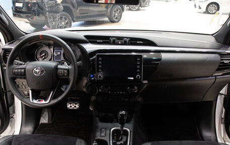 Toyota Hilux VIII, 2025 год, 7 685 000 рублей, 10 фотография