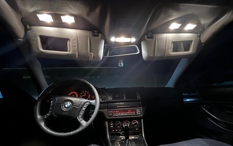 BMW 5 серия, 2000 год, 800 000 рублей, 33 фотография